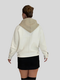 Bild in Galerie laden, ERIC Kapuzenjacke off-white