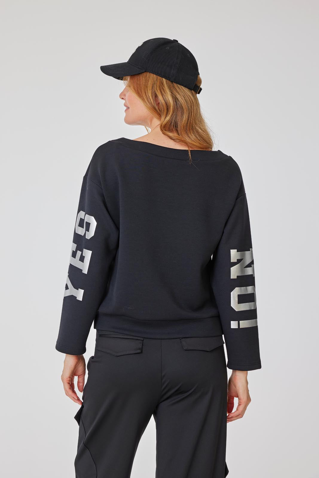YES Sweatshirt mit Ärmelprint – Schwarz