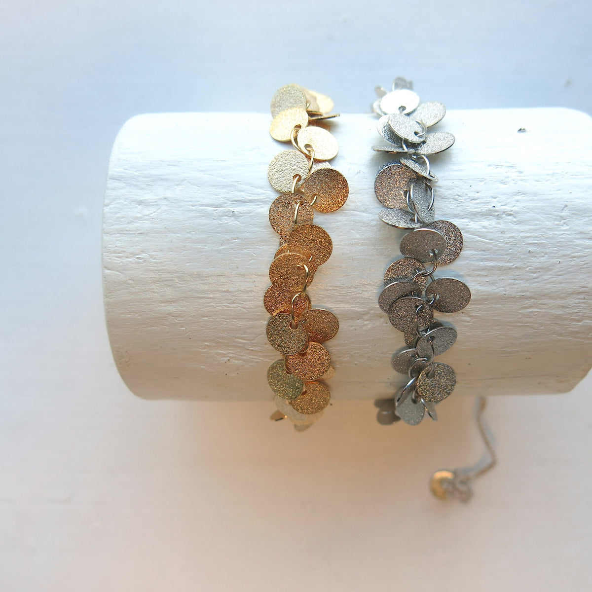 SANTURINI - delicate bracelet 18 KT gold sequins