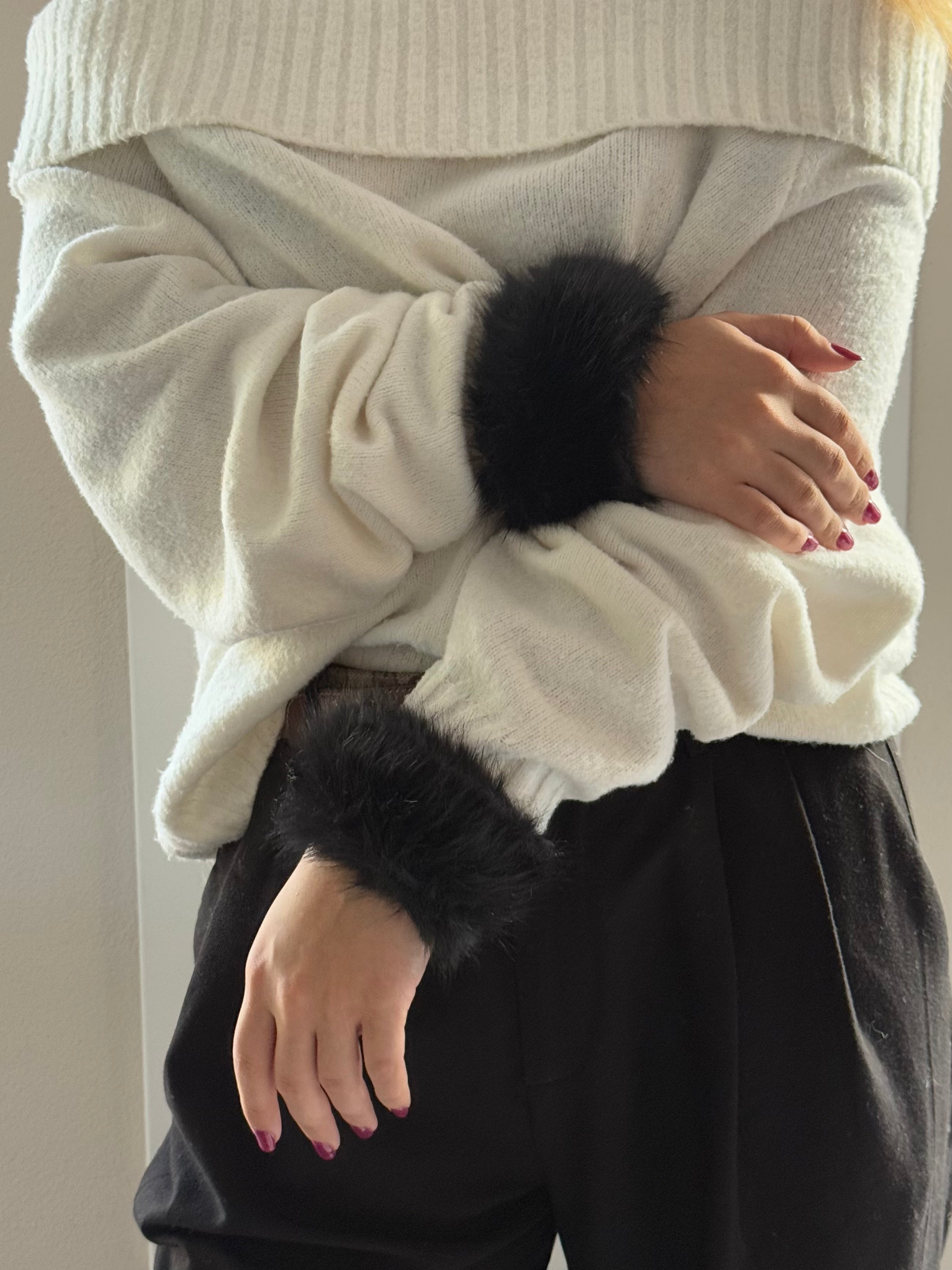 FLUFFY Wrist Warmers Faux Fur one size | black