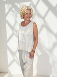 Load image into Gallery viewer, LEA - Top - beige