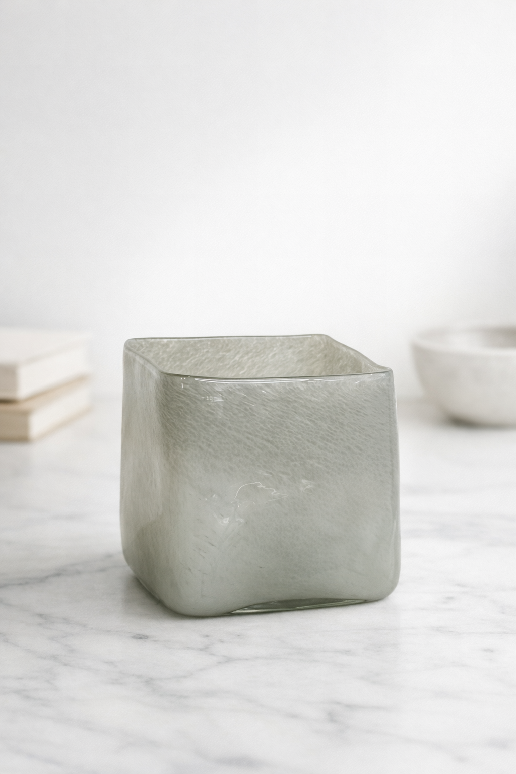 Thick-Walled Glass Vase Sand Grey 16 cm – Vase & Tealight Holder Made of Textured Glass