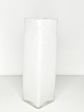 Bild in Galerie laden, SQUARE Vase - 10x10x35 cm - weiss