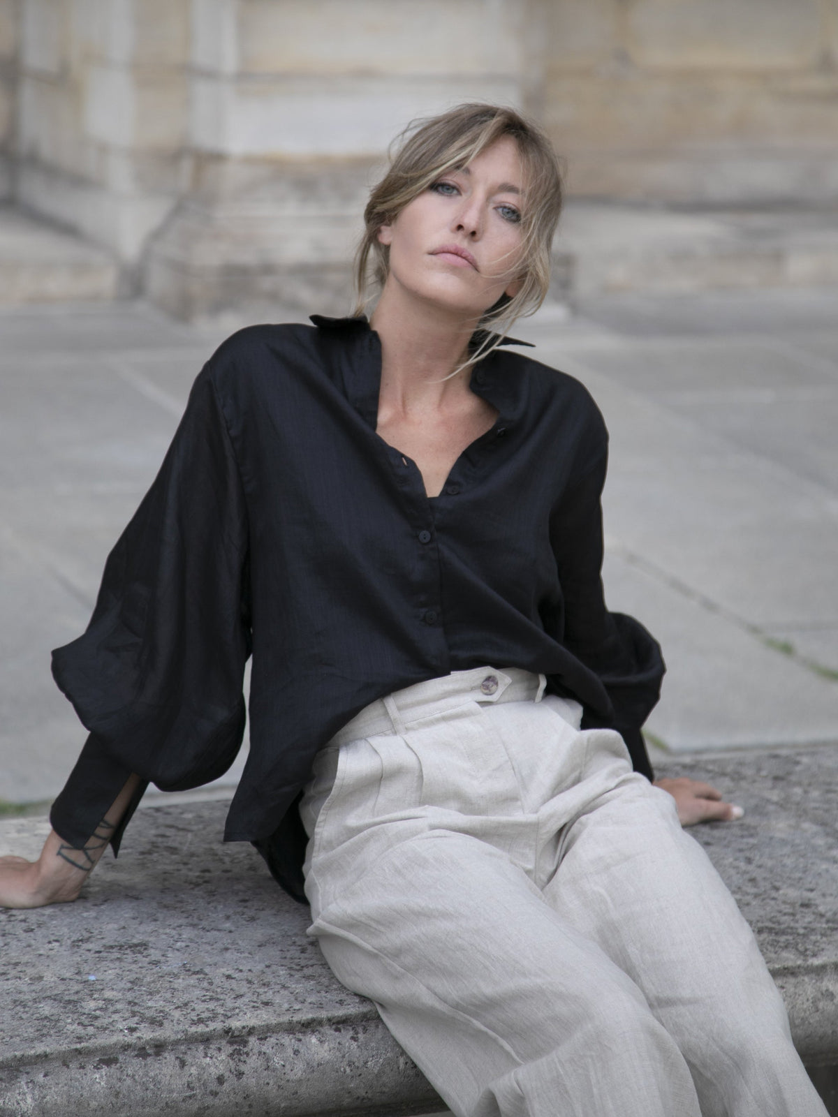 Blusa Luciee Eloise – blusa in ramia con maniche a palloncino bianca