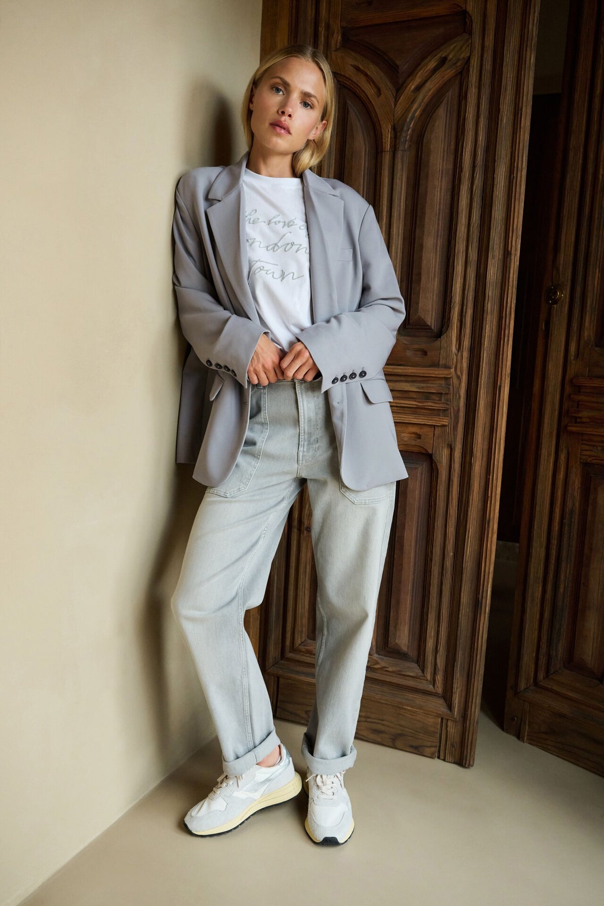 YAYA Barrel-Jeans mit weitem Bein – Grau