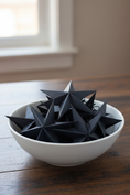 Bild in Galerie laden, Mini Papiersterne Set mit 2 Stück | schwarz| 12 cm