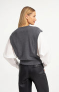Bild in Galerie laden, YAYA 2-in-1 Pullover im Blusen-Look – Grau Melange