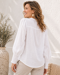 Carica l'immagine nel visualizzatore della galleria, Bypias Camicia di lino ILEANA - bianca