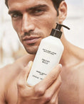Charger l'image dans la galerie, cereria molla bodylotion velvet wood unisex