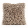 Bild in Galerie laden, Kissenbezug Curly in Sand aus weichem Lammfellimitat, 48 × 48 cm