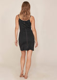 Bild in Galerie laden, CAPE Spaghettiträger-Kleid enganliegend - schwarz