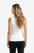 Bild in Galerie laden, YAYA Basic Singlet mit V-Ausschnitt