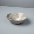 Bild in Galerie laden, BeHome Müslischüssel ø 19 x 6,5 cm - Steingut
