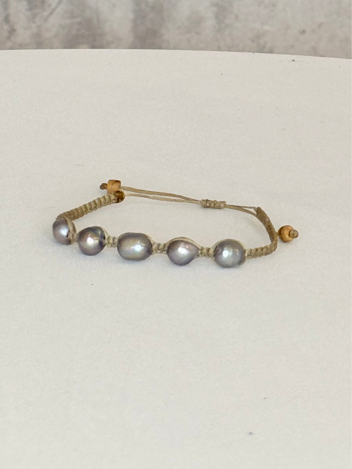 Bracelet avec perles de culture intégrées