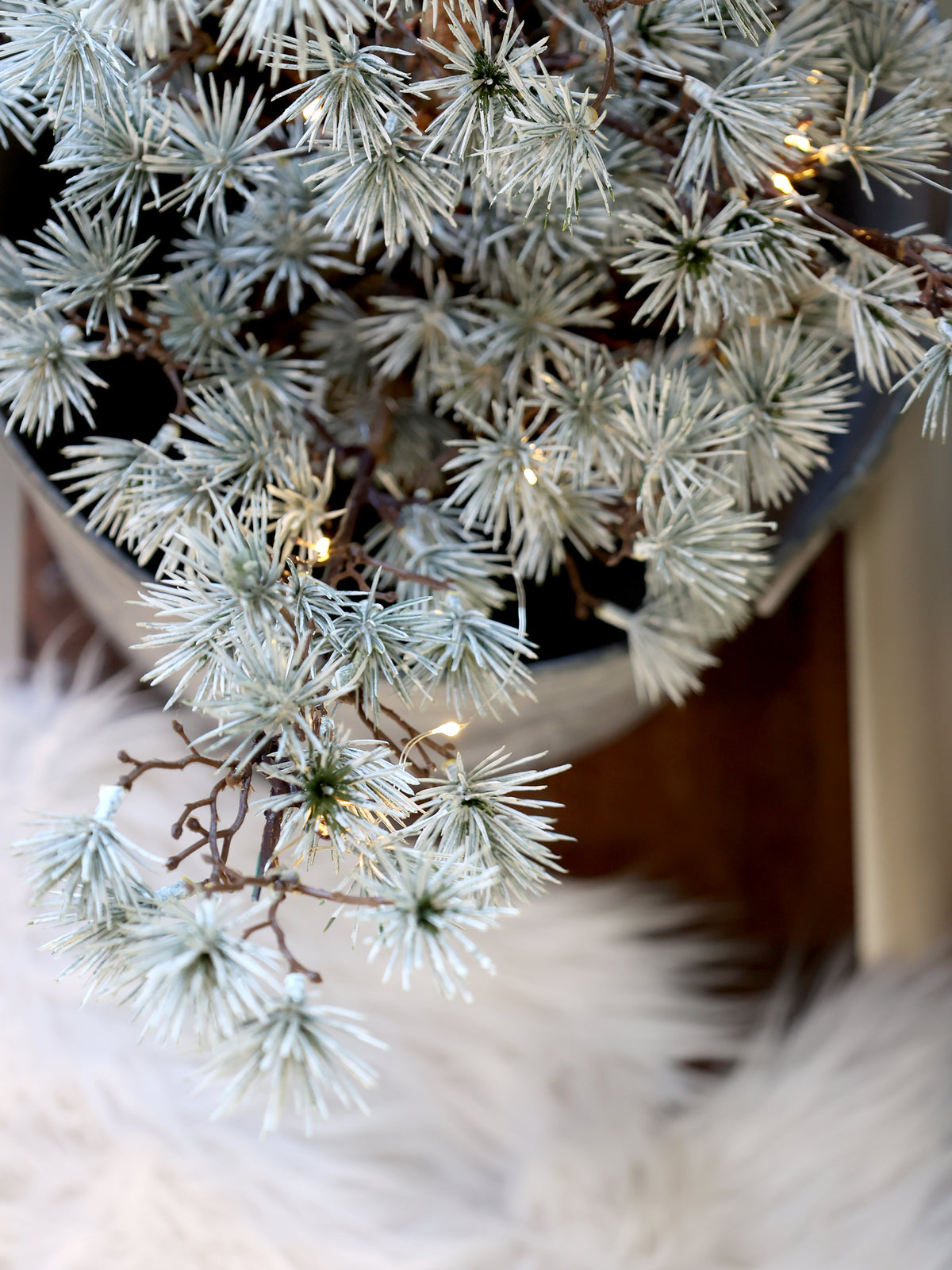 Zedernbaum mit LED - Höhe 90 cm
