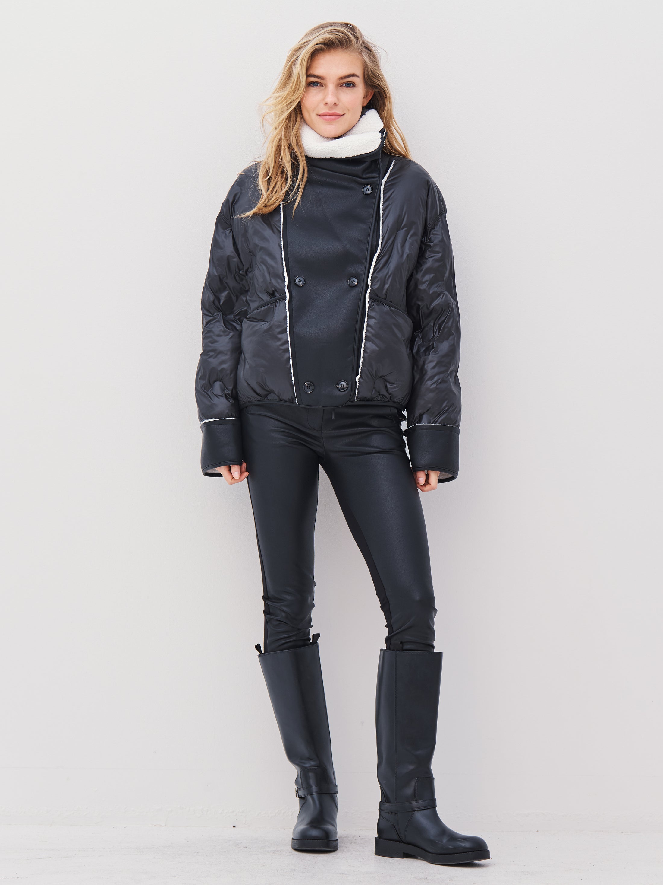 ARISA Stepp-Jacke mit Teddy Kragen schwarz