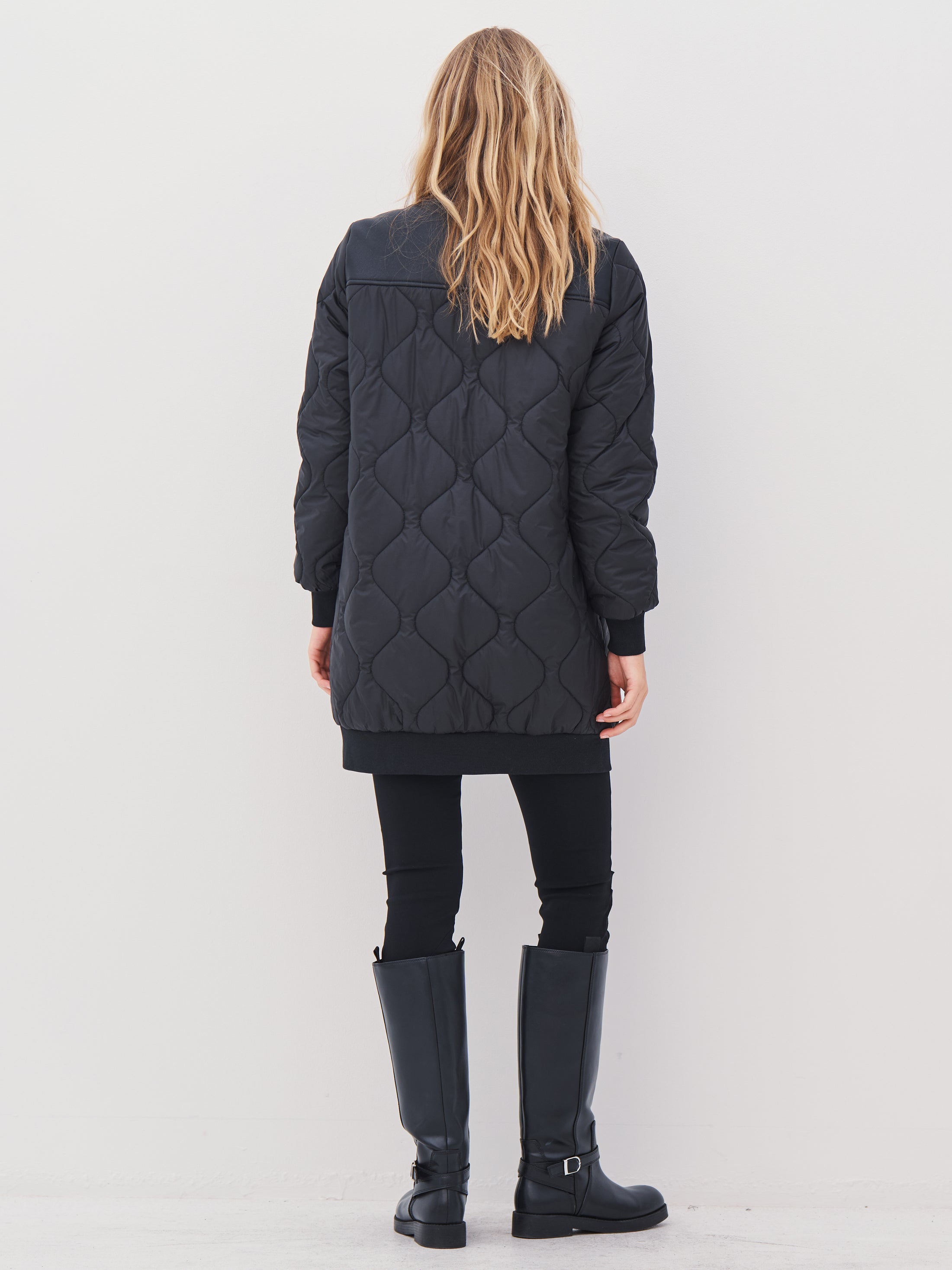 ARISA - Steppmantel schwarz