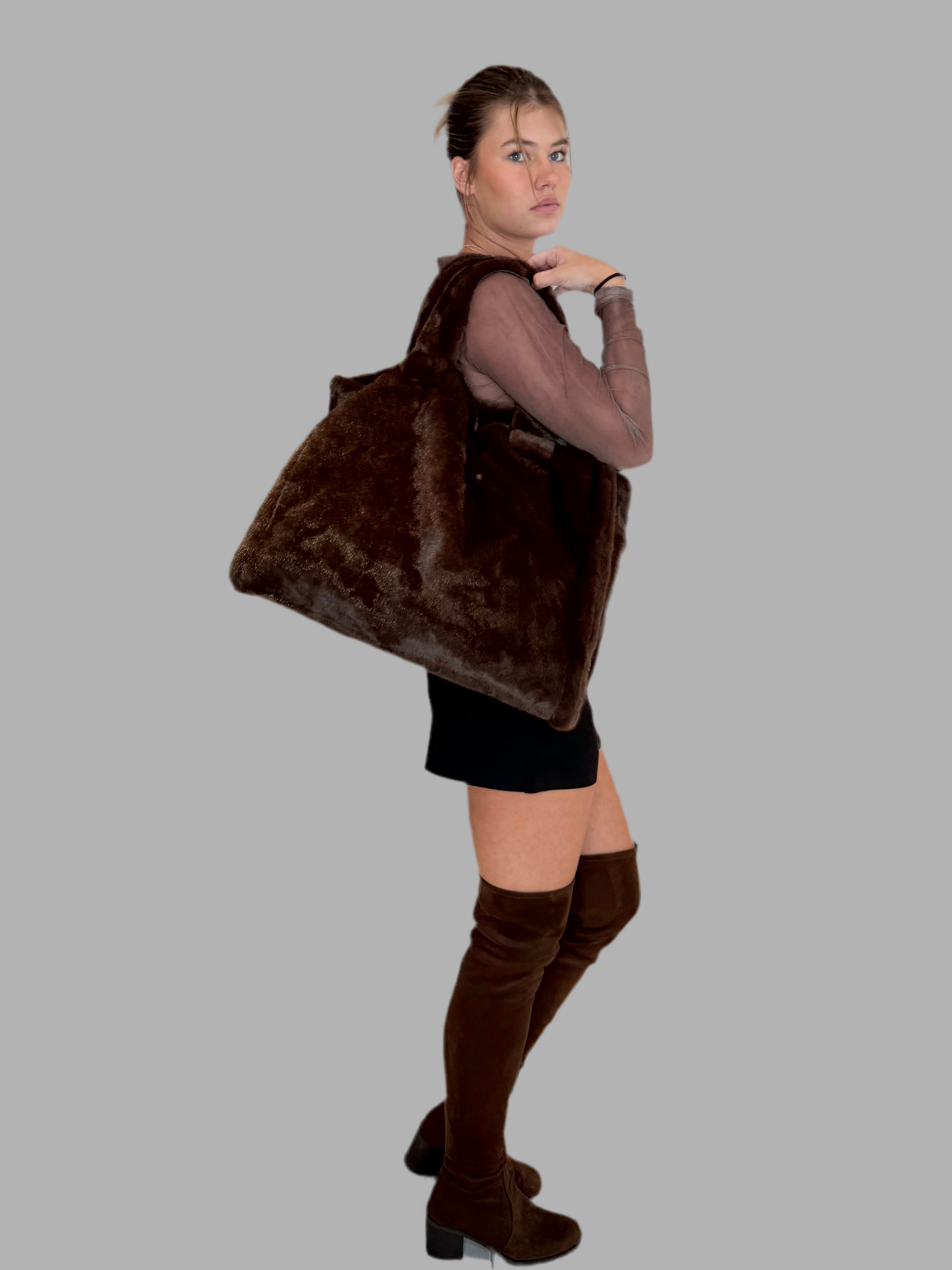 MEGA Felltasche XXL braun Kunstfell