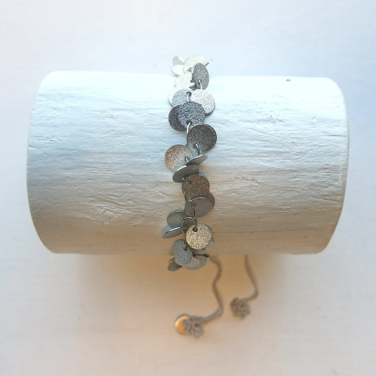 SANTURINI - Bracelet fin plaqué argent avec paillettes
