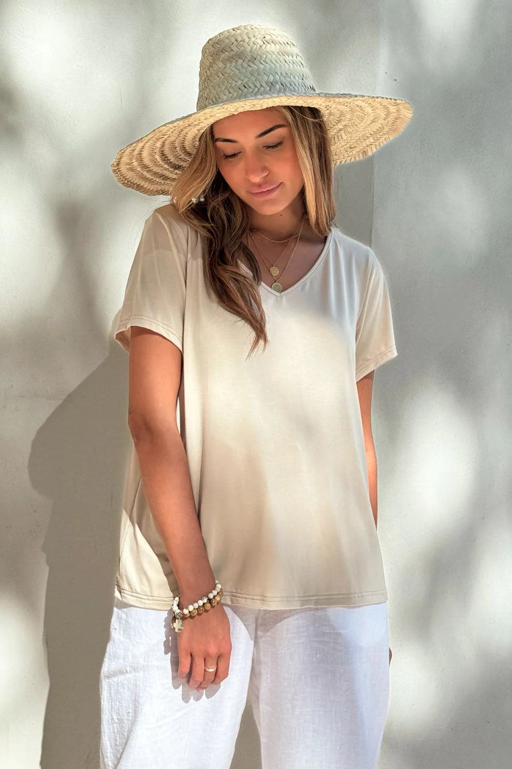 Bambus T-Shirt Damen DAILY mit V-Ausschnitt – Beige | BYPIAS