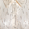 Bild in Galerie laden, Barcelona Pailletten Bluse creme / silber
