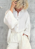 Bild in Galerie laden, MARGOT Leinenbluse extravagant
