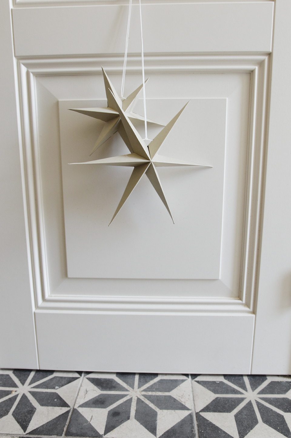 Papiersterne im Set 2 Stück | warmes grau