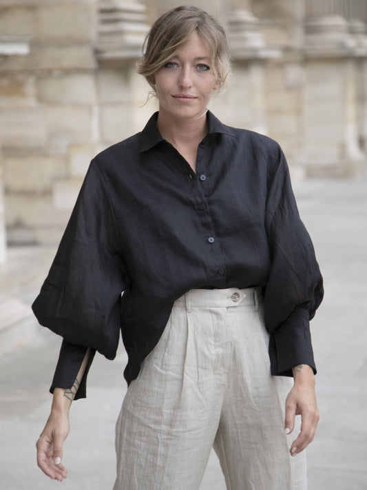 Luciee Bluse Eloise – Ramie Bluse mit Blousonärmeln in Schwarz