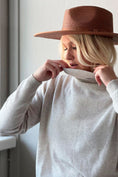 Bild in Galerie-Betrachter laden, LUISA Home Wear Rollkragen Pullover aus Merino-Cashmere Strick
