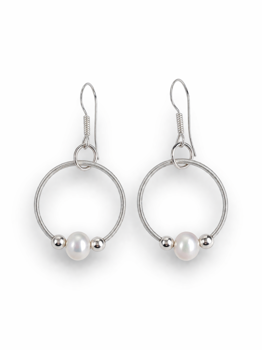 Boucles d'oreilles avec perle d'eau douce et boules en argent sterling 925