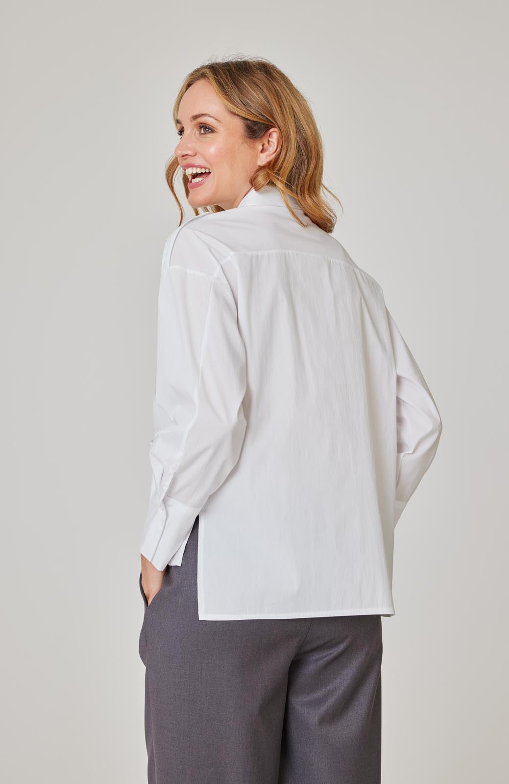 CHRIS Bluse weiß mit 4 Taschen