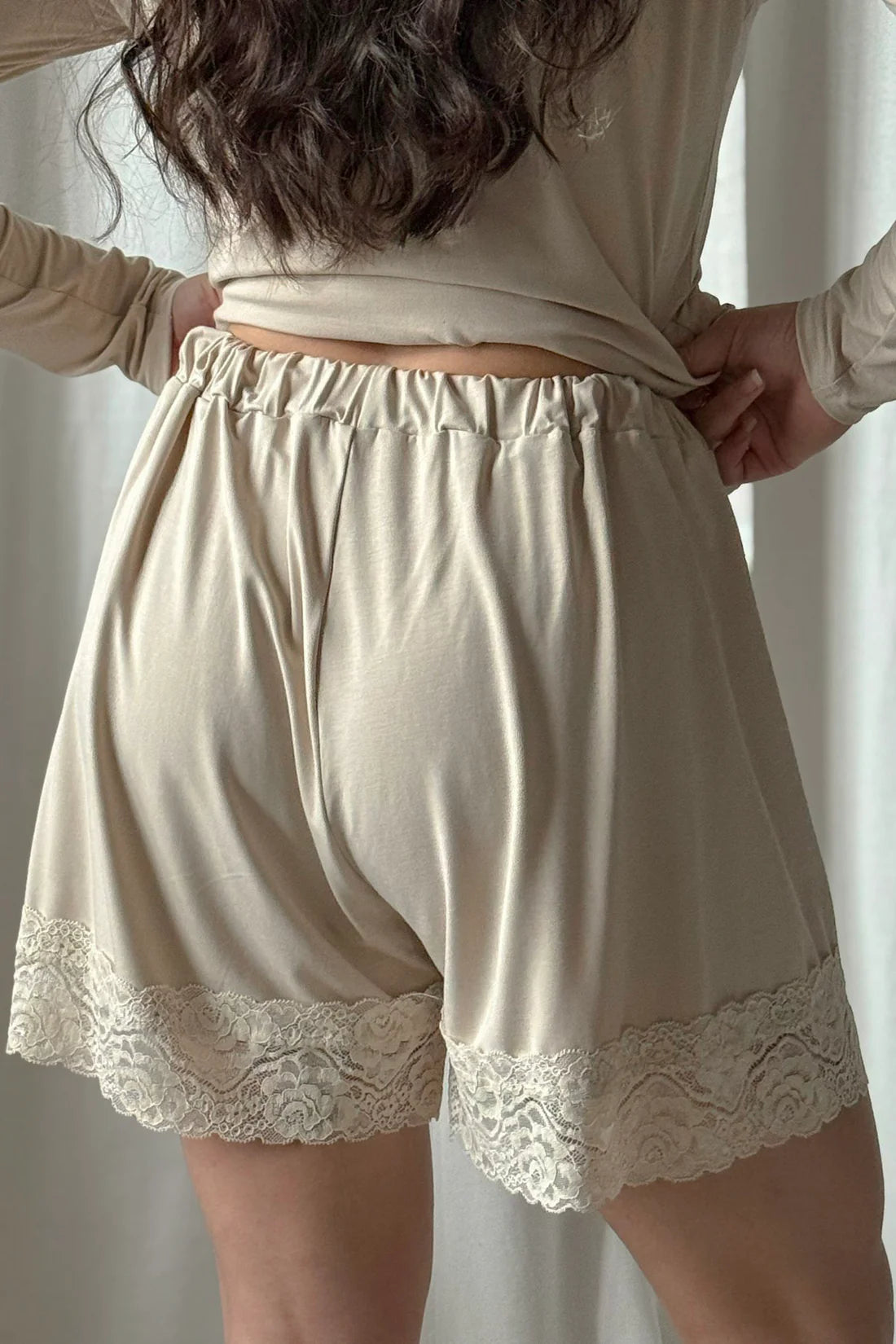Shorts in pizzo Bamboo neri