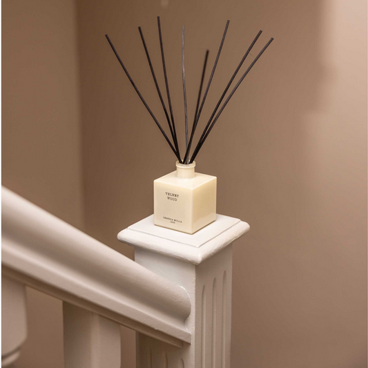 VELVET WOOD - Premium Reed Diffuser 250ml