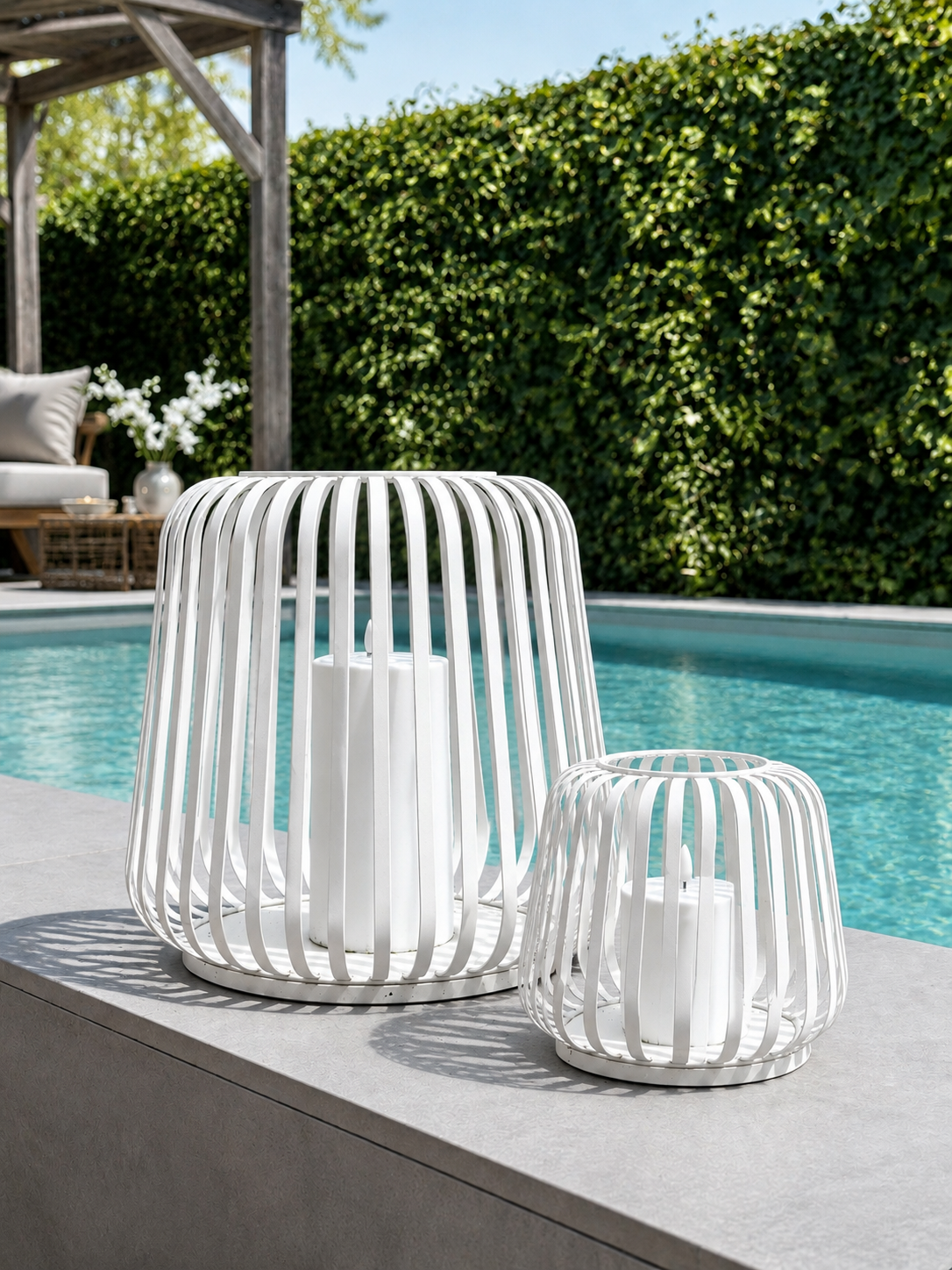 Lanterne solaire COTTAGE blanche – 40 × 40 × 35 cm