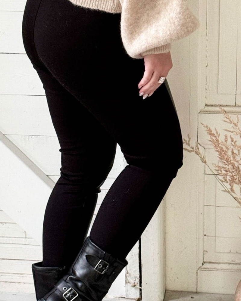 schwarze-kunstleder-leggings
