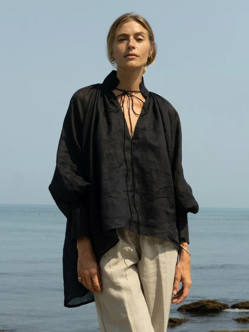 Luciee Tunika Ella – Ramie Tunika mit Blousonärmeln in Schwarz