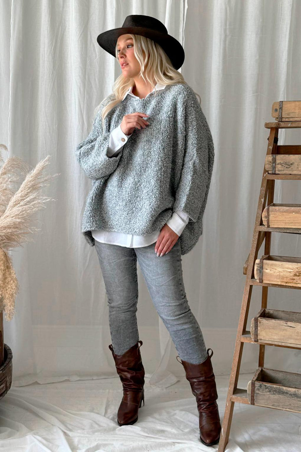 oversize-pullover-grau