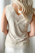 Bild in Galerie laden, Bambus Top Damen VALENTINE mit Spitze – Beige | BYPIAS

