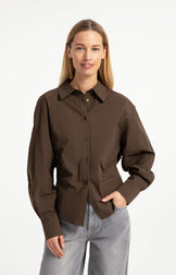 YAYA Taillierte Bluse mit Raffungen – Braun