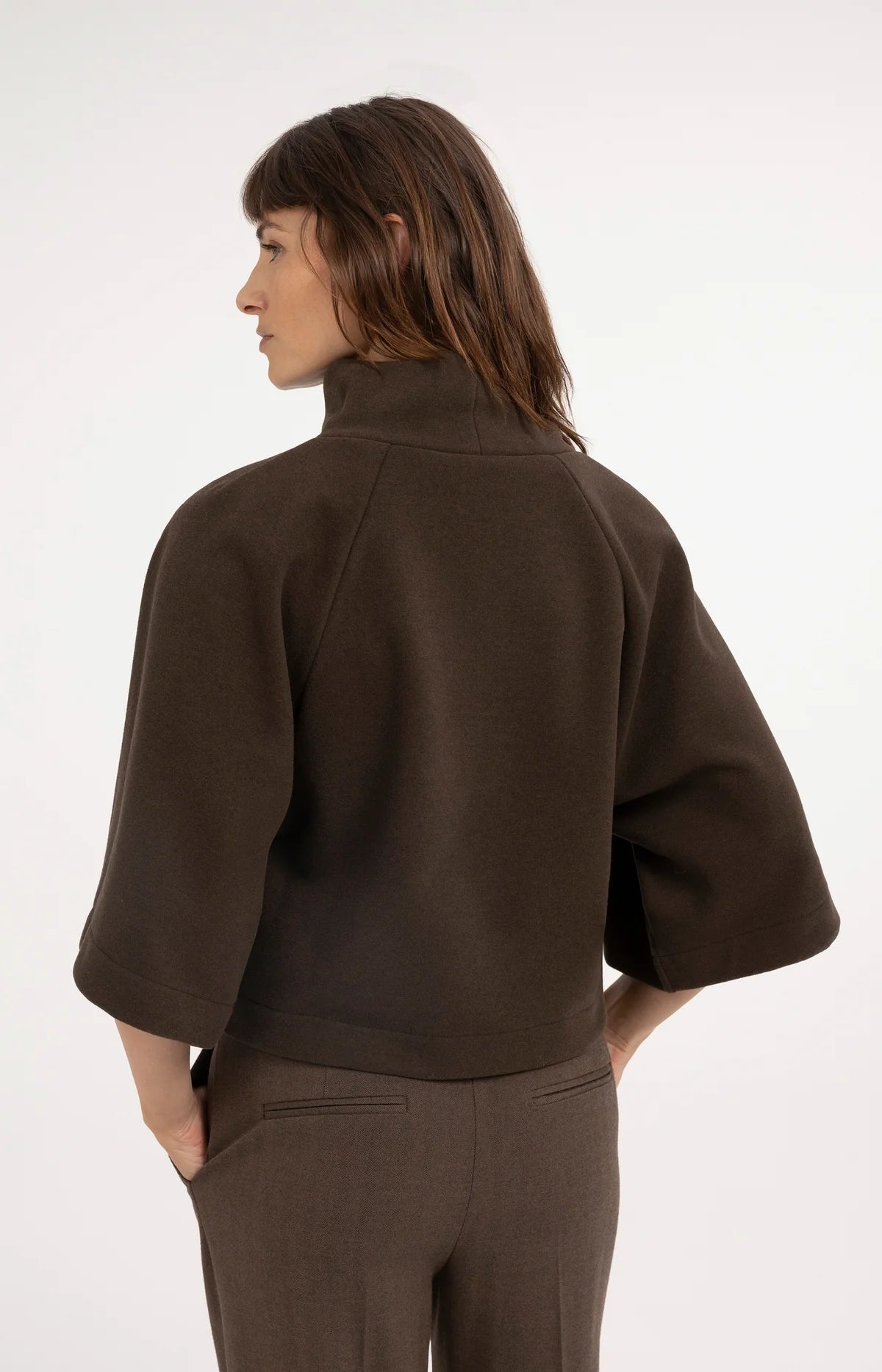 Jersey-Pullover mit weiten Halbärmeln – Dunkelbraun