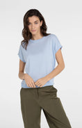 Bild in Galerie laden, YAYA Strick T-Shirt mit Kontrastbündchen – Babyblau melange
