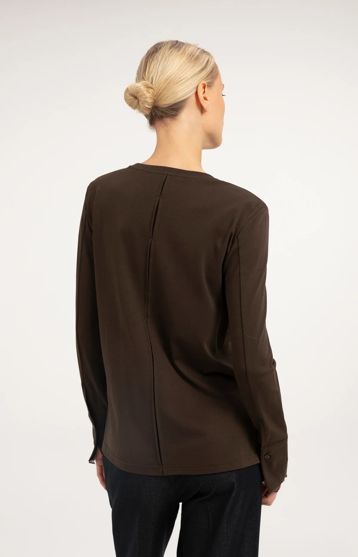 Langarmshirt mit Spitzenbündchen – Dunkelbraun