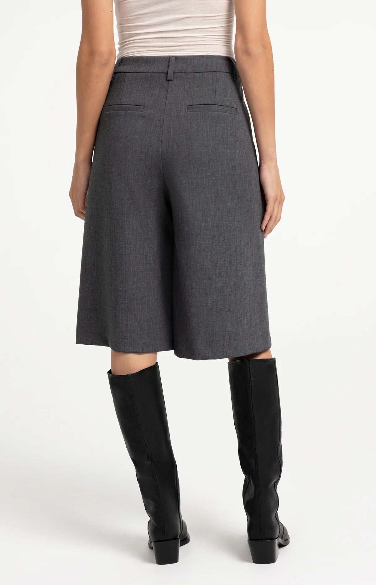 YAYA Bermuda Shorts mit weitem Bein – Grau Melange