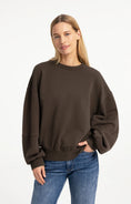 Carica immagine nella galleria, YAYA brauner Oversize Pullover aus Baumwolle mit Ballonärmeln
