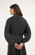 Charger l'image dans la galerie, Rollkragenpullover mit Fledermausärmeln – Anthrazit
