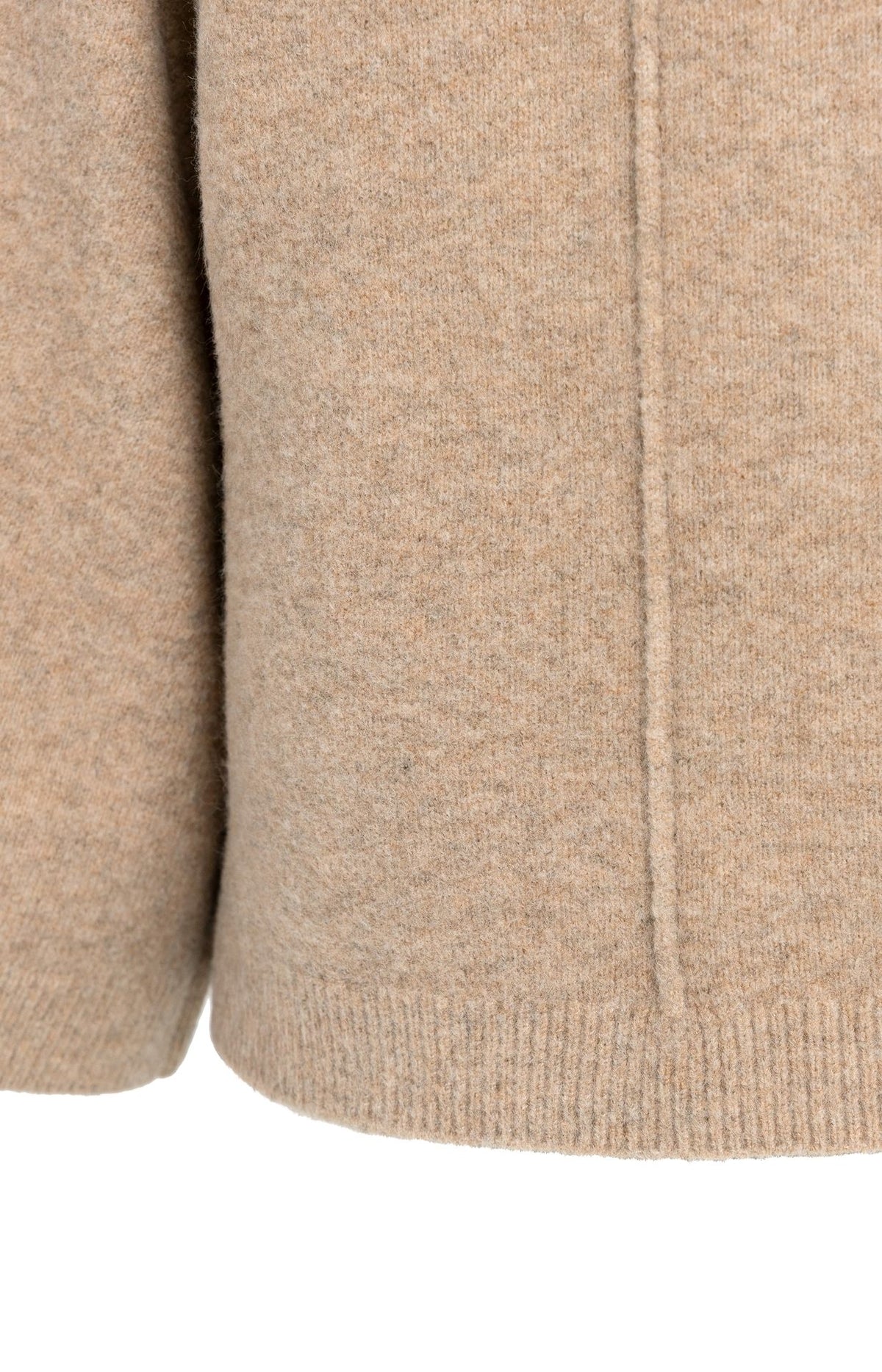 Strickpullover mit hohem Kragen – Beige