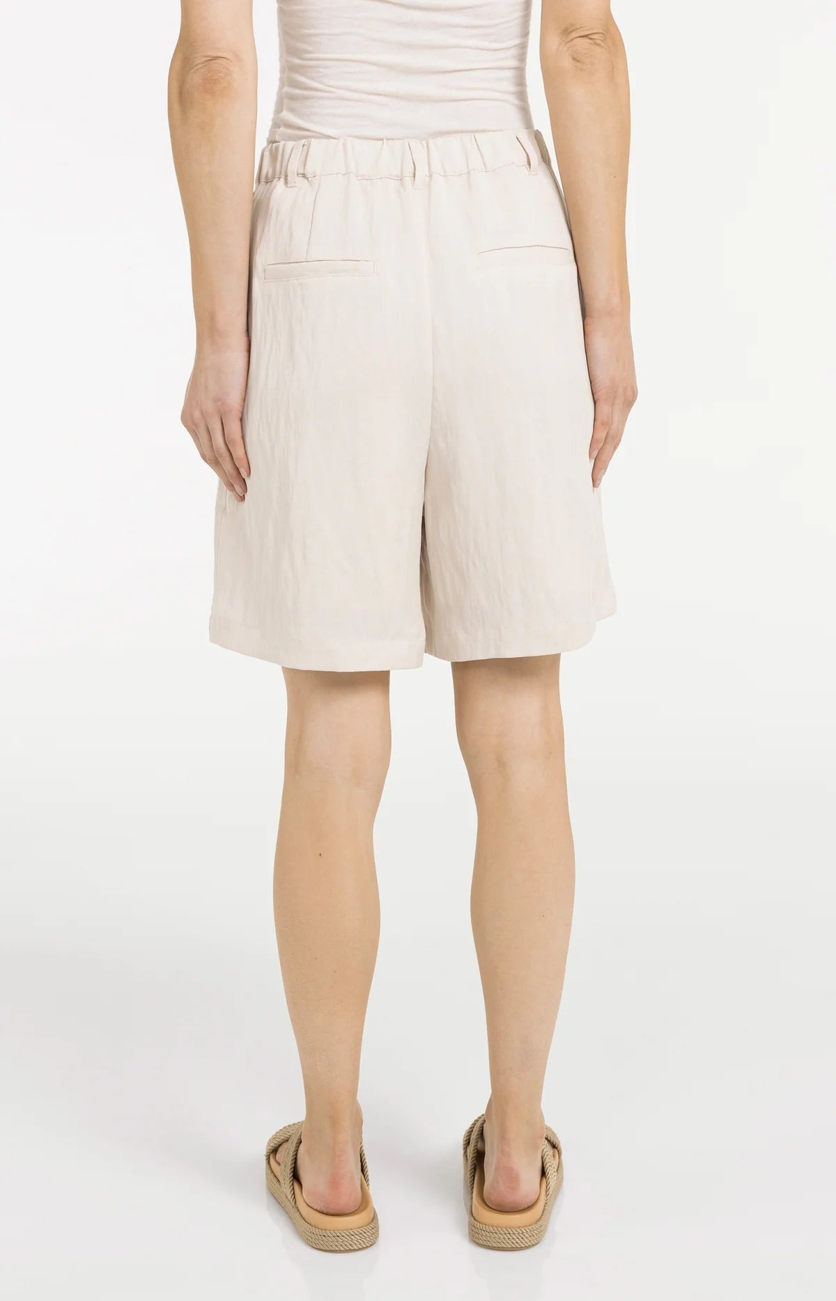 Bermudashorts mit Bundfalten – Cloudy Creme White