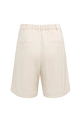 Bild in Galerie laden, Bermudashorts mit Bundfalten – Cloudy Creme White
