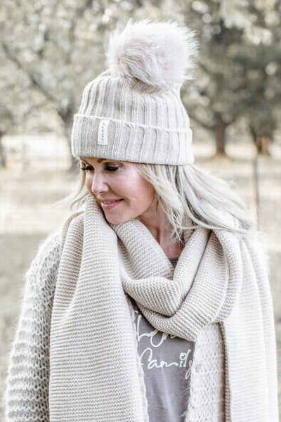 Beanie mit Pompom